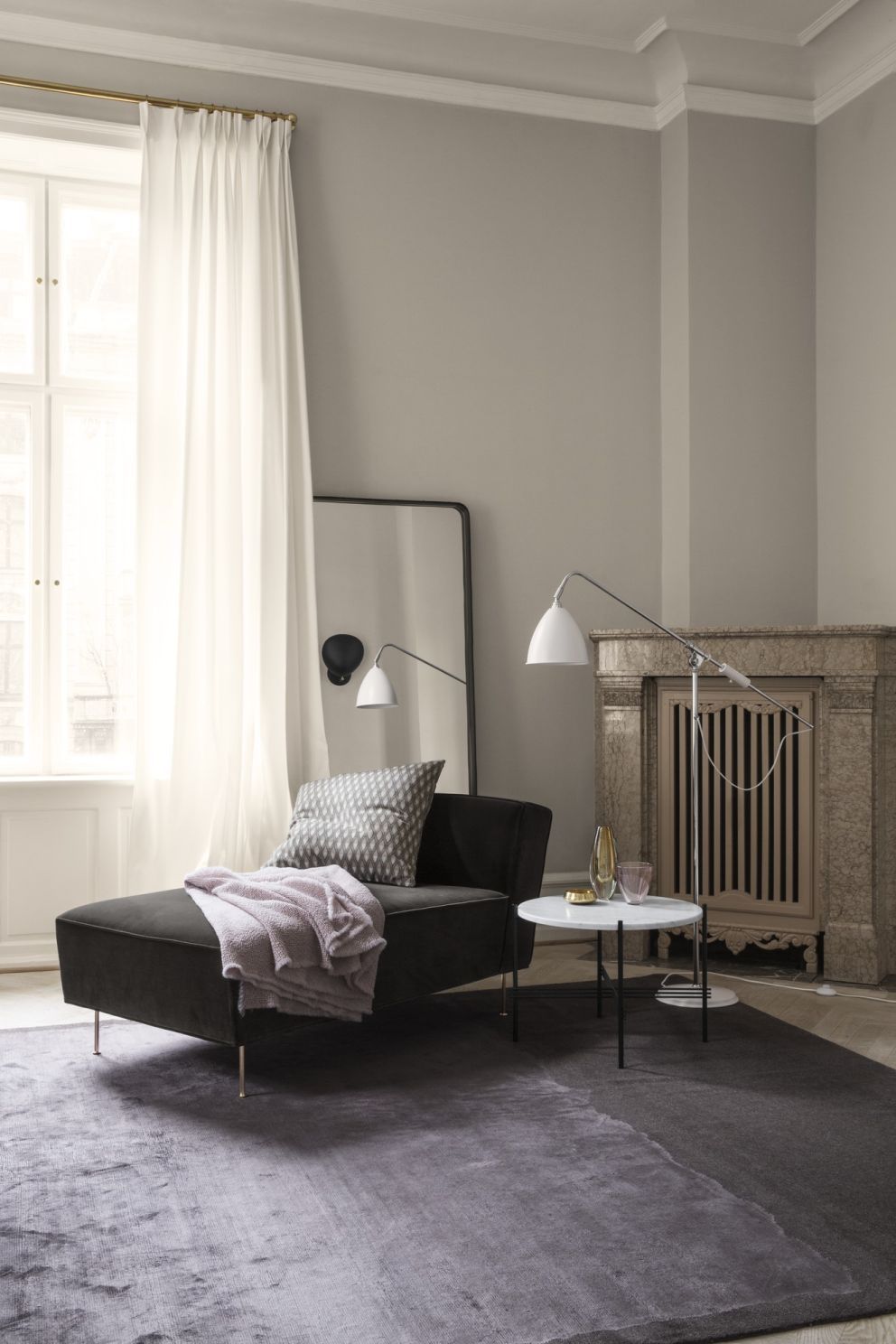 Adnet Rectangular Spiegel Large Braunes Leder Gubi