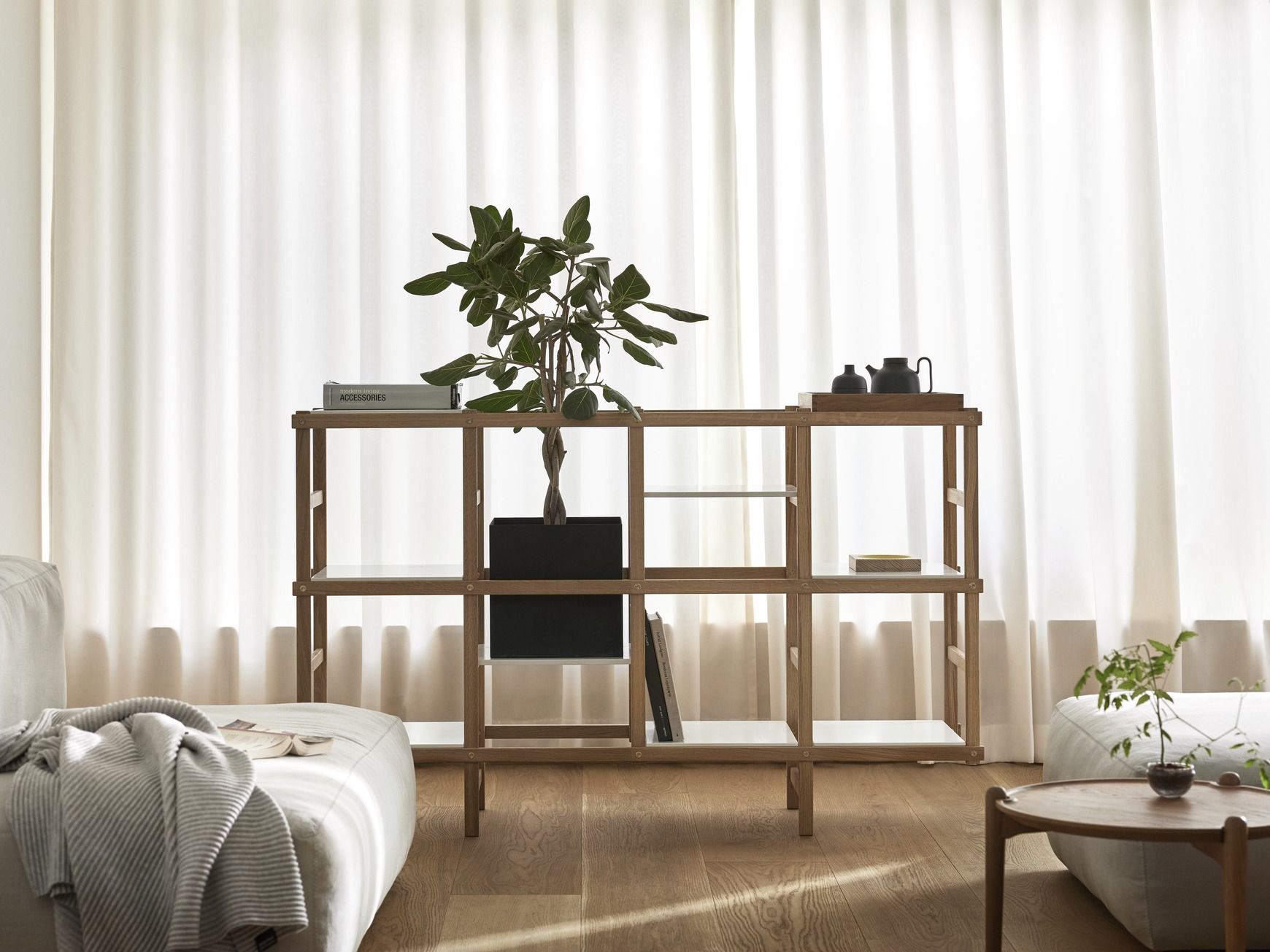 Frame Medium Regal Design House Stockholm