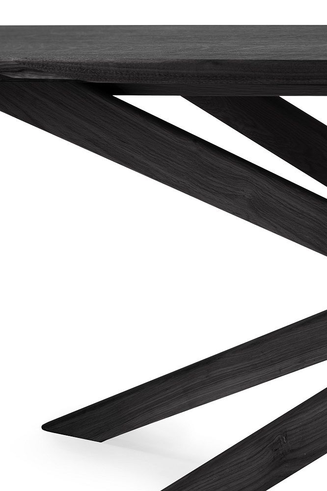 Mikado Esstisch oval Eiche schwarz Ethnicraft