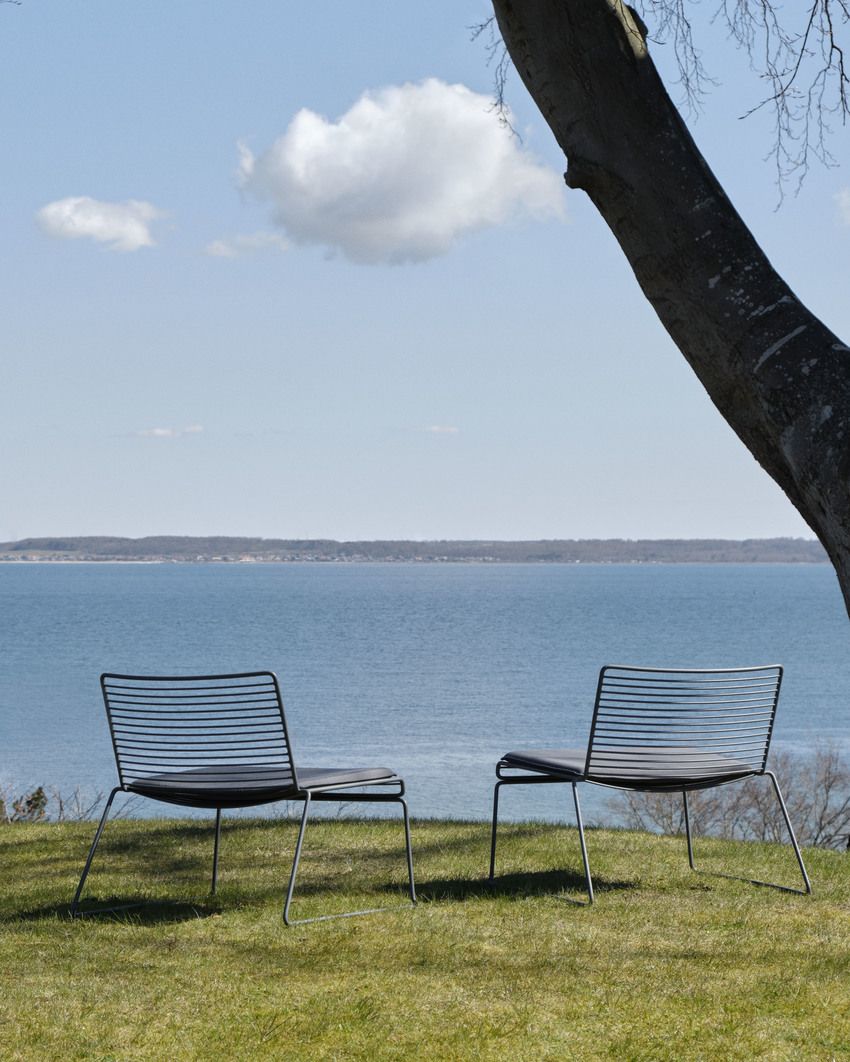 Hee Lounge Chair Schwarz Hay