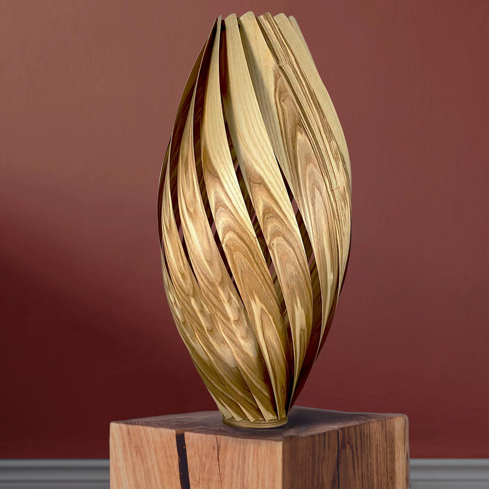 Ardére Stehleuchte aus Olivesche, H70 cm, modernes Design, Holzlampe für stimmungsvolle Beleuchtung im Wohnraum.
