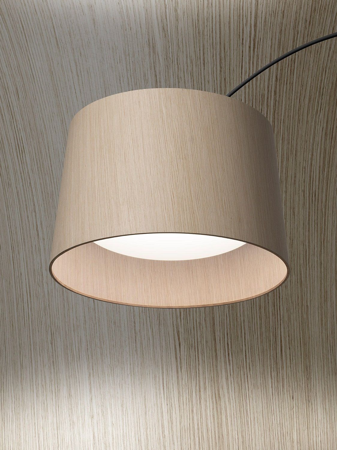 Twiggy Elle Wood LED Stehleuchte Foscarini