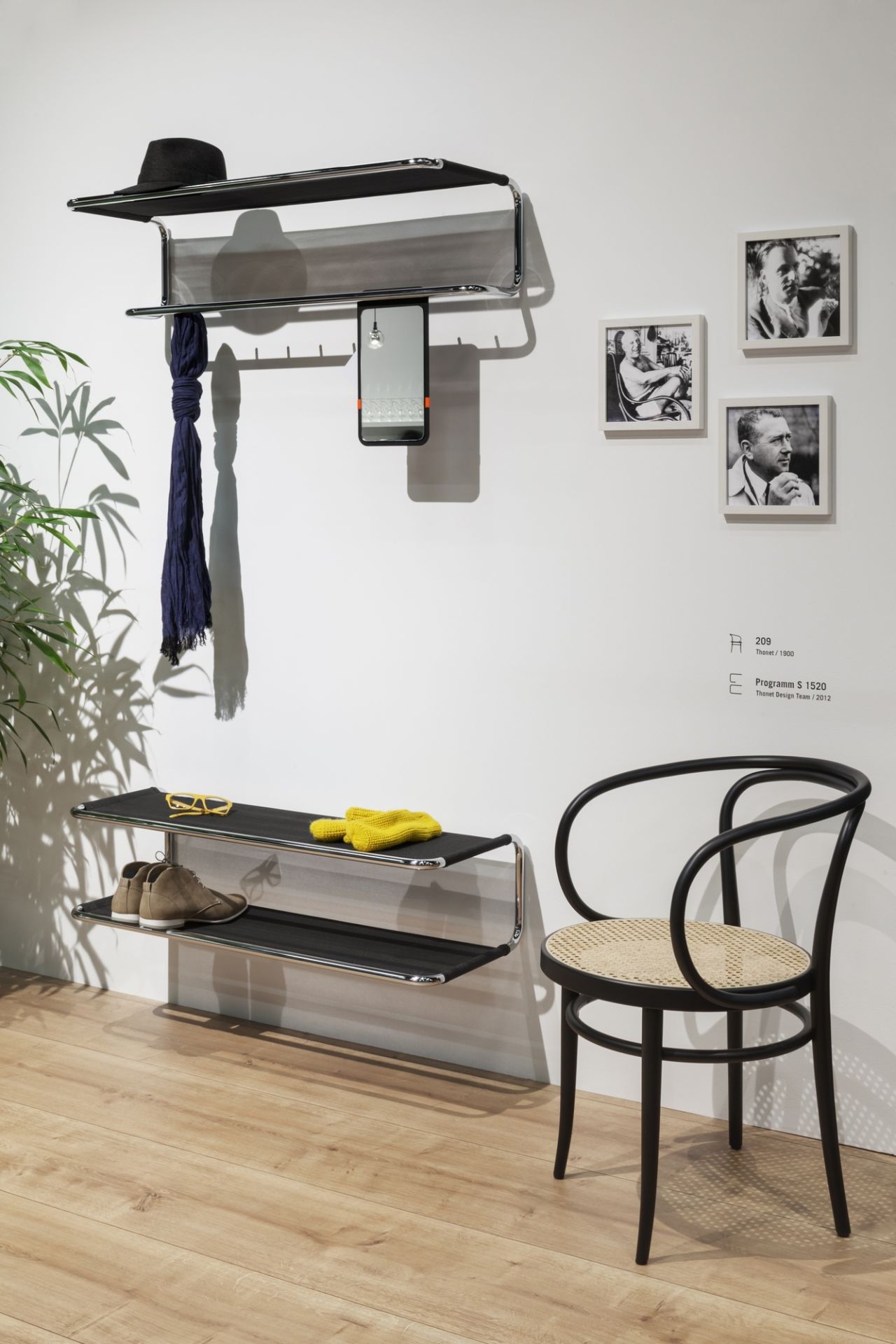 Wandgarderobe S 1520 Thonet
